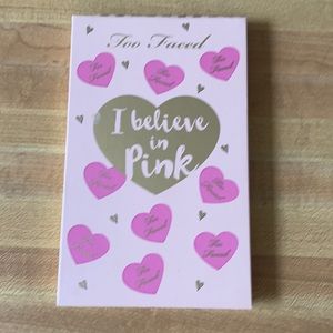 Too Faced “I Believe in Pink” Eye Shadow and Blush palette. Brand new.